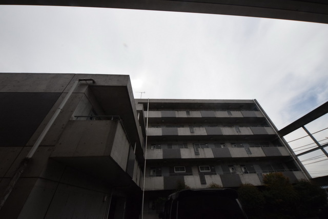 拡大写真:八王子市堀之内3丁目 2階0205の〜あいにくの曇り空〜