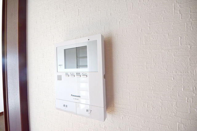拡大写真:町田市忠生4丁目 2階205の〜はーいどなたっ〜