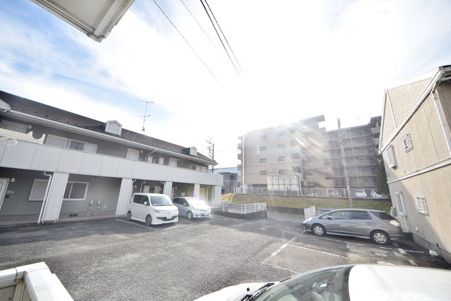 拡大写真:相模原市緑区東橋本1丁目 1階102の〜青い空っ白い雲〜