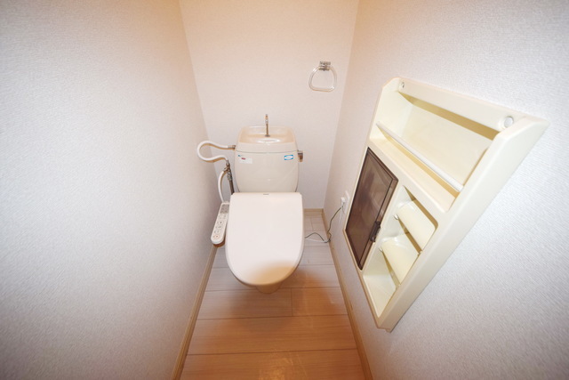 拡大写真:相模原市緑区東橋本1丁目 1階102の〜トイレの時間も大切なひととき〜
