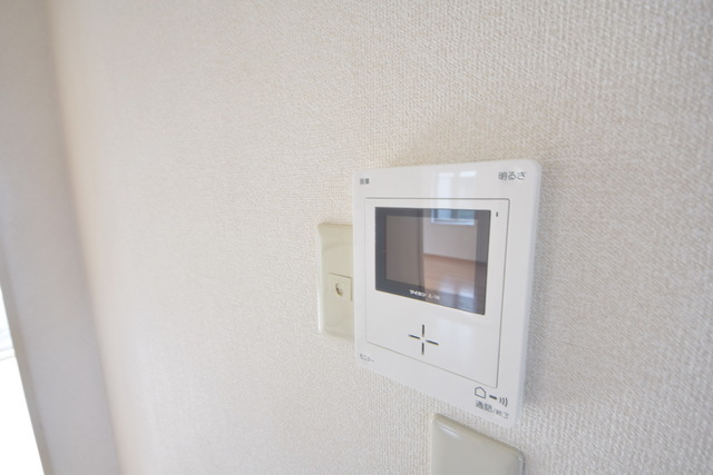 拡大写真:相模原市緑区東橋本1丁目 1階102の〜はーい、どなた〜