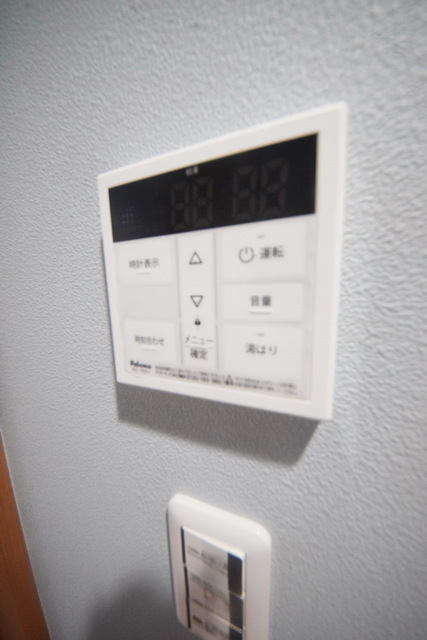 拡大写真:ソラリス 2階0202の〜追い炊き機能付き〜