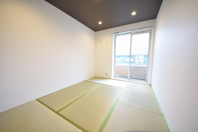 拡大写真:相模原市緑区元橋本町 2階206の〜畳はいいですね〜
