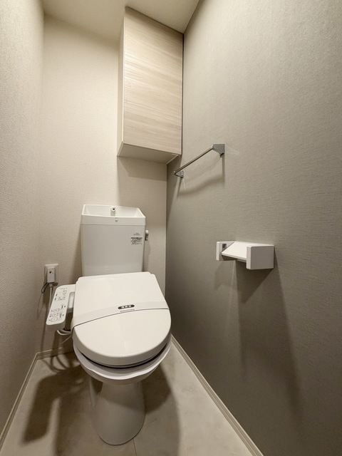 拡大写真:アニバーサリー 1階0101の〜広々お部屋で気持ちいい〜