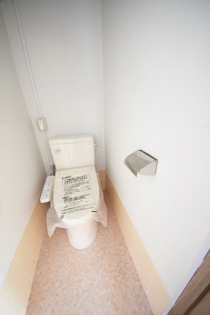拡大写真:多摩センターグリーンビル 2階201の〜トイレの時間も大事な時間っ〜