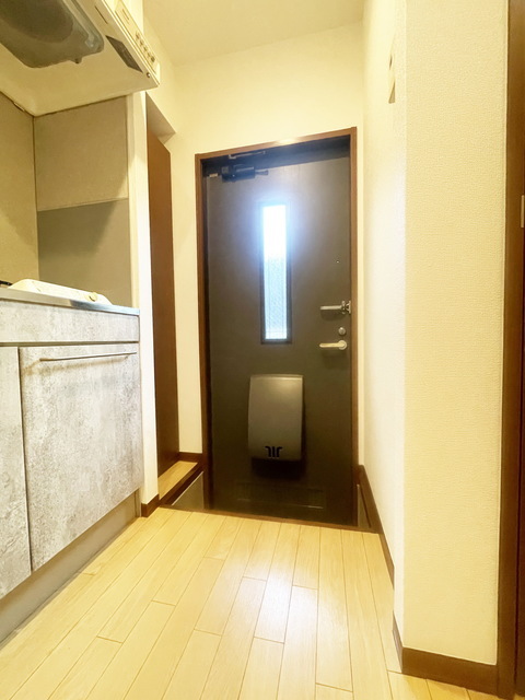 拡大写真:カーサデリーヴァ 1階101の内観