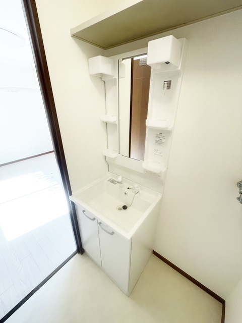 拡大写真:カーサデリーヴァ 1階106の内観