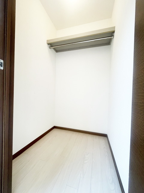 拡大写真:カーサデリーヴァ 1階106の内観