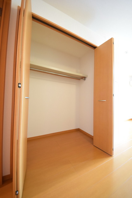 拡大写真:ボナール丸重 2階0205の★大きめの収納★