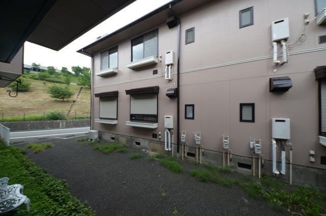 拡大写真:サニーサイド南大沢B棟 2階0201の★窓から見える風景は…★