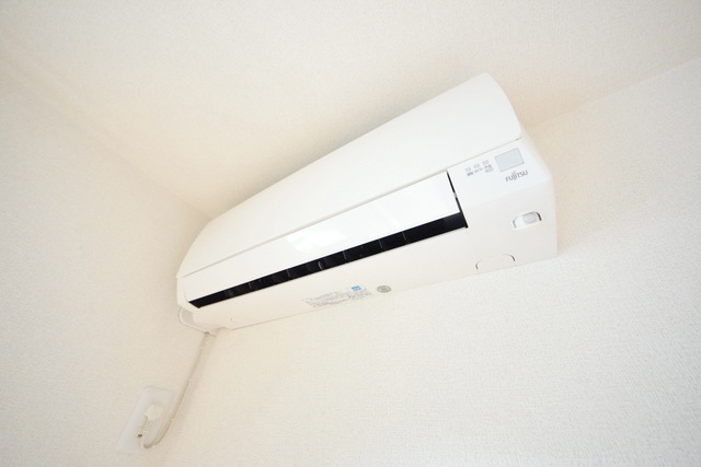 拡大写真:シエルブルー多摩 2階202の〜もちろんエアコン付っ〜