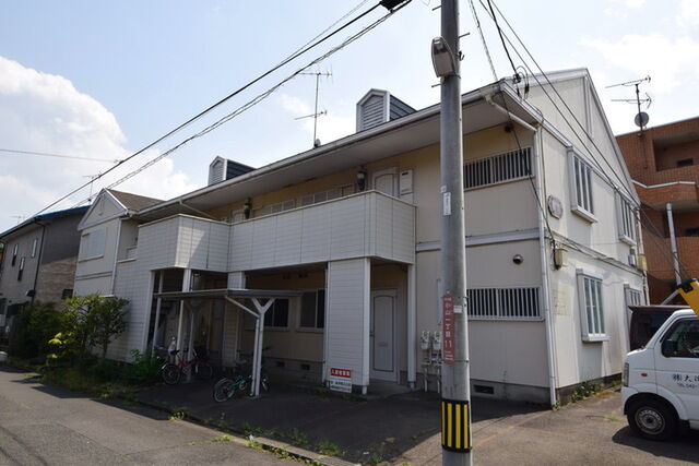 拡大写真:ガーデンオオツ 1階102の〜住環境良好ですっ〜