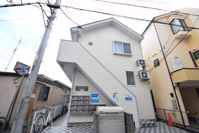 ロッシェルFSの外観