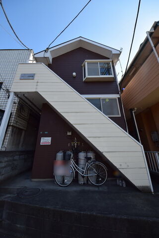 拡大写真:ポルシェ相模原 1階105の〜正面からはこんな感じ〜