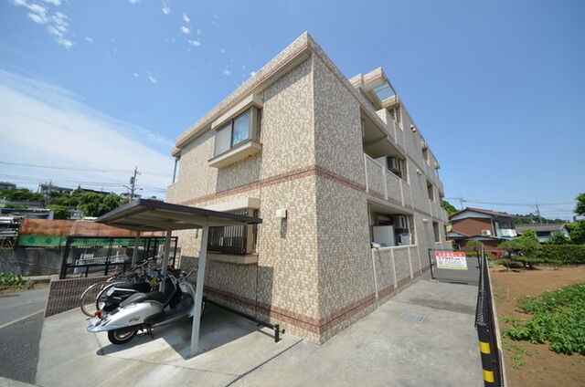 拡大写真：エーデル２ 2階201の★緑の多い、住みよいエリアに建つマンション★