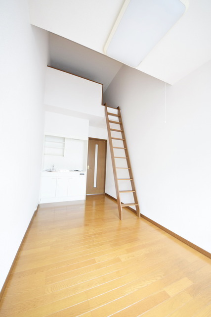 拡大写真:アイメゾン別所 2階203の★きれいなお部屋です★