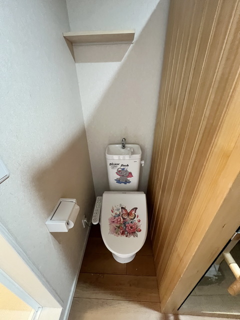 拡大写真:サジェス矢部 2階204の〜トイレの時間も大事なひと時〜
