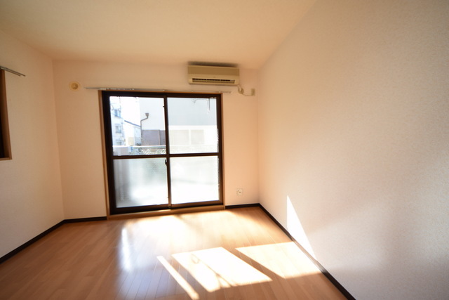 拡大写真:ドルチェ 1階102の〜すっきりした間取りですね〜別部屋参照〜