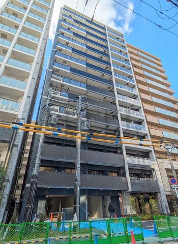 プレサンス堺筋本町エグゼブランの外観