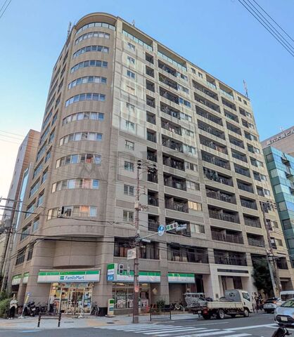 レジディア心斎橋ウエストの外観