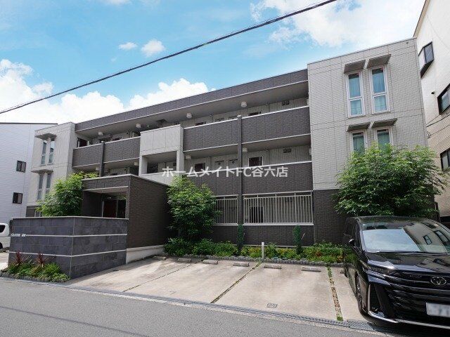 グランディール緑橋の外観