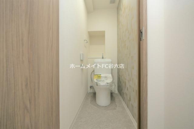 拡大写真:プレサンスNEO新深江リュミエル 7階702のトイレ