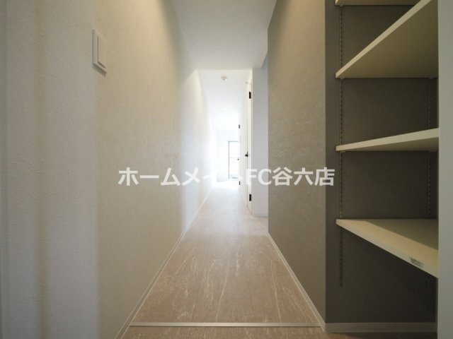 拡大写真:S-MOVE大阪鶴見 3階301の玄関