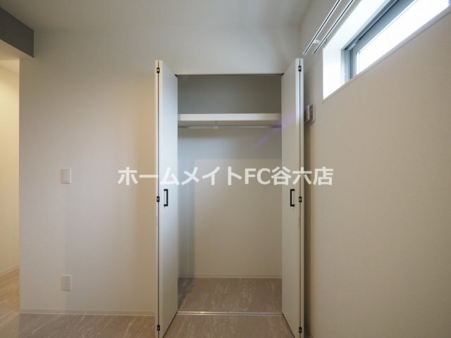 拡大写真:S-MOVE大阪鶴見 3階301の収納
