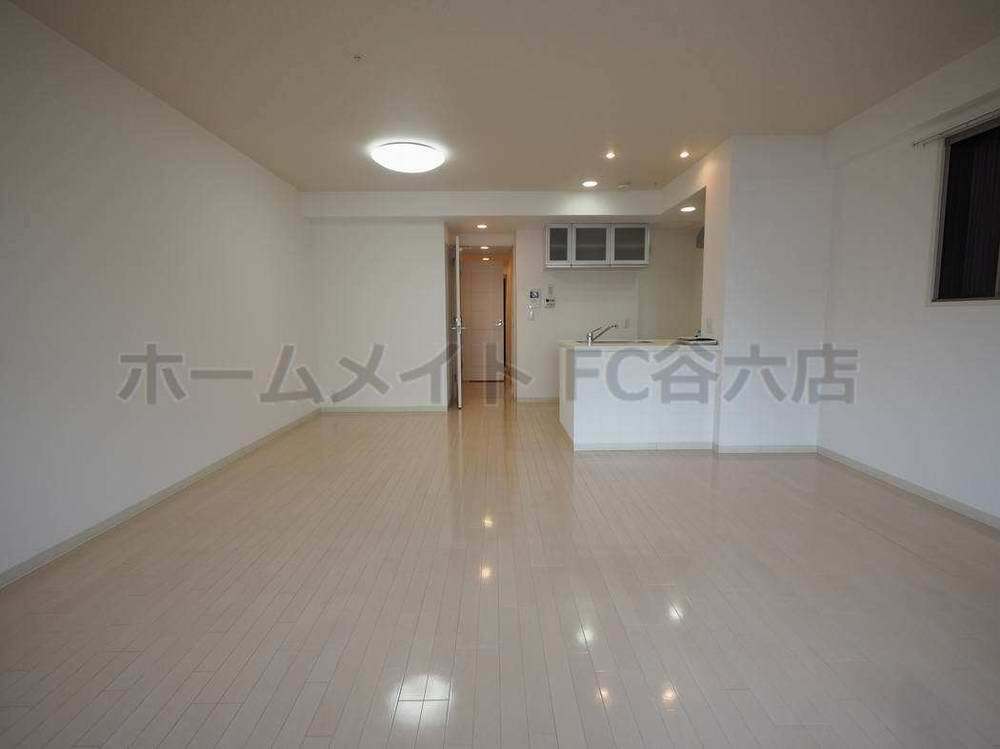 拡大写真:セレッソコート上本町EAST 4階404の居間