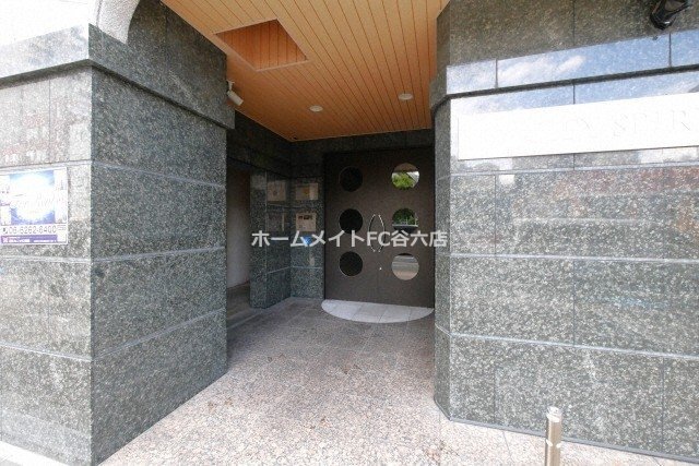 拡大写真:CITY SPIRE上町台 9階904のエントランス