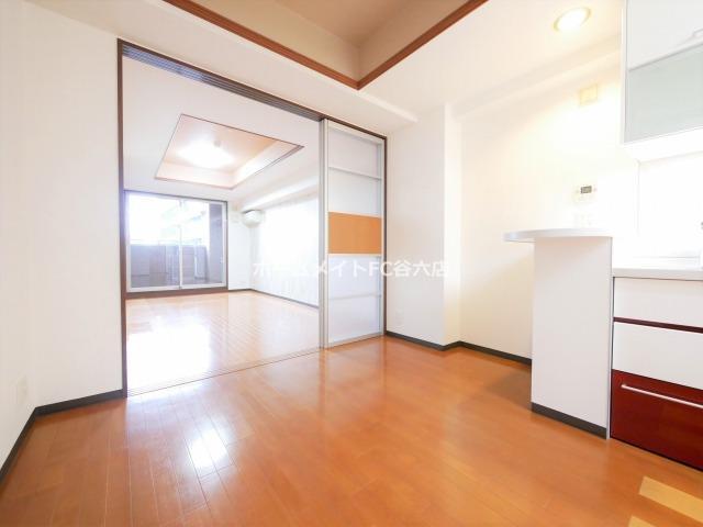 拡大写真:CITY SPIRE上町台 9階904の居間