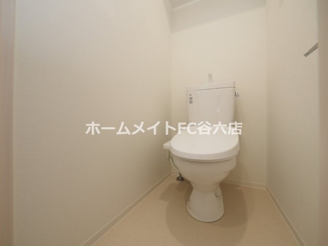 拡大写真：ジーグランデ九条 2階201のトイレ