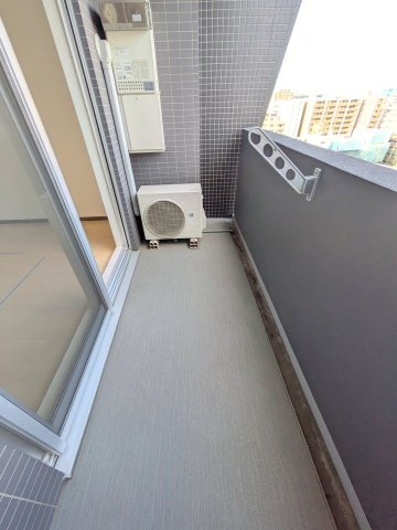 拡大写真:レジュールアッシュ梅田北 6階602のバルコニー
