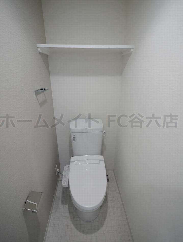 拡大写真:La Douceur梅田West 8階801のトイレ