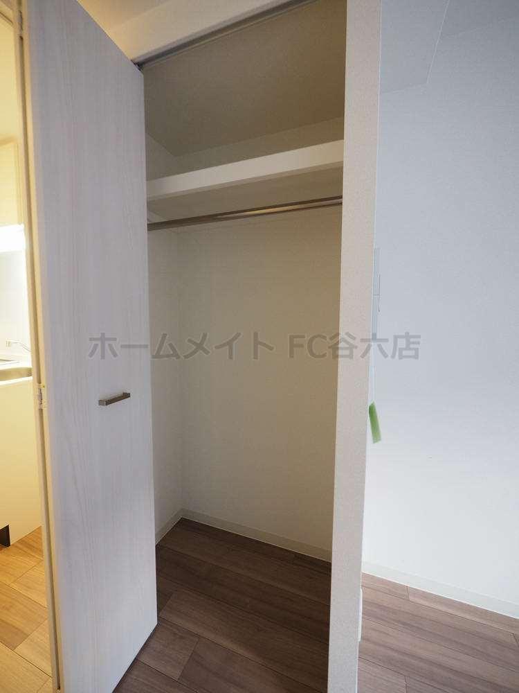 拡大写真:プレサンス梅田北オール 2階201の収納