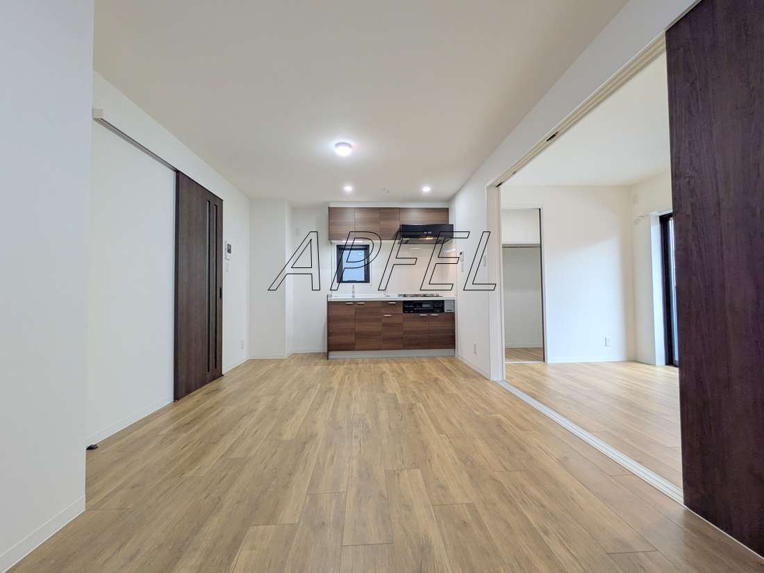 拡大写真:紀州Place Tamatsukuri 4階401の居間