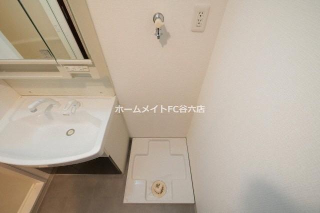 拡大写真:アーバネックス西長堀 2階204の洗面所