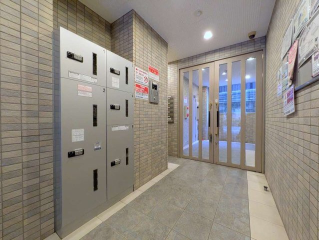拡大写真:アパートメント玉川 2階202のエントランス