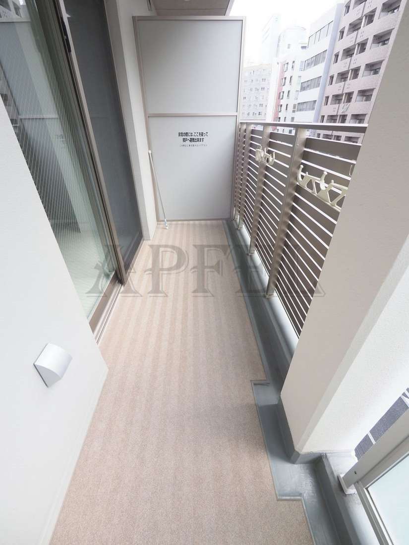 拡大写真:シーズンフラッツ靭本町 4階402のバルコニー