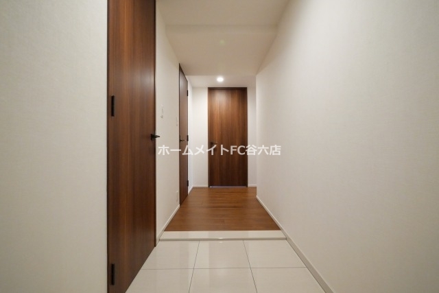 拡大写真:RJR堺筋本町タワー 3階310の玄関