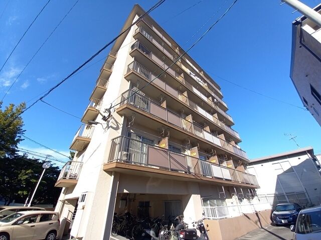 アリエス室見の外観