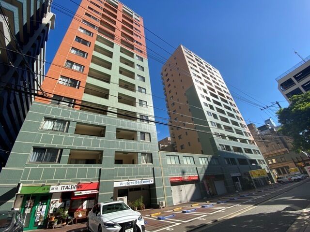 グランパーク天神の外観