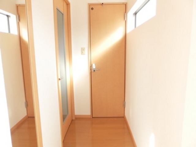 拡大写真:フェリーチェ祖原 2階203の玄関