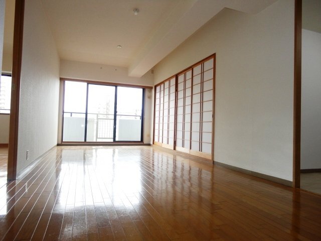 拡大写真：ベルメゾン赤坂フォレスト 3階304の居間