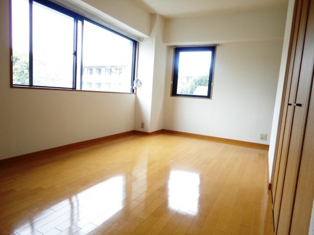拡大写真：ベルメゾン赤坂フォレスト 3階304の居間