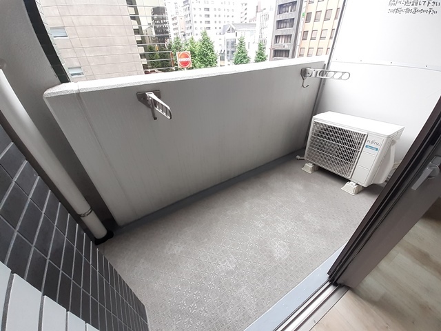 拡大写真:エンクレスト赤坂壱番館 6階601のバルコニー
