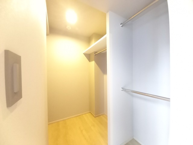 拡大写真:CLUB NEXUS 大濠西 3階301の収納