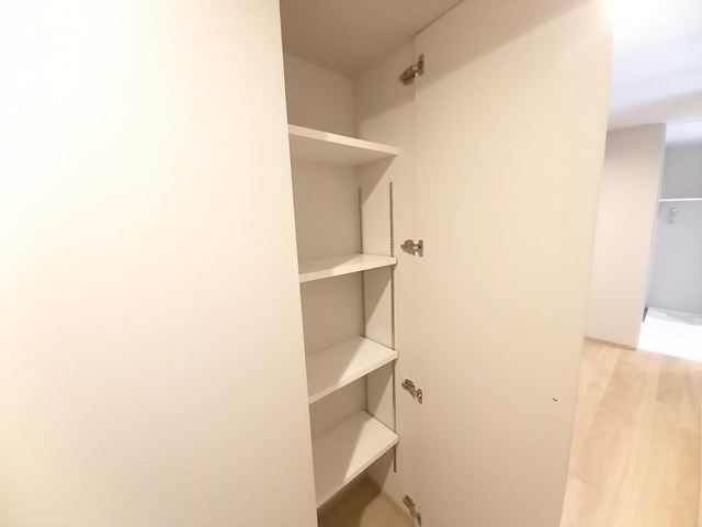 拡大写真:CLUB NEXUS 大濠西 3階301の収納