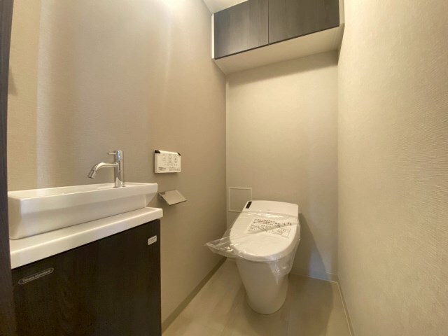 拡大写真:S-RESIDENCE百道aureate 7階703のトイレ
