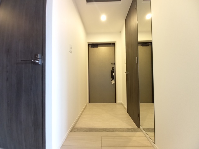 拡大写真:S-RESIDENCE百道aureate 7階703の玄関